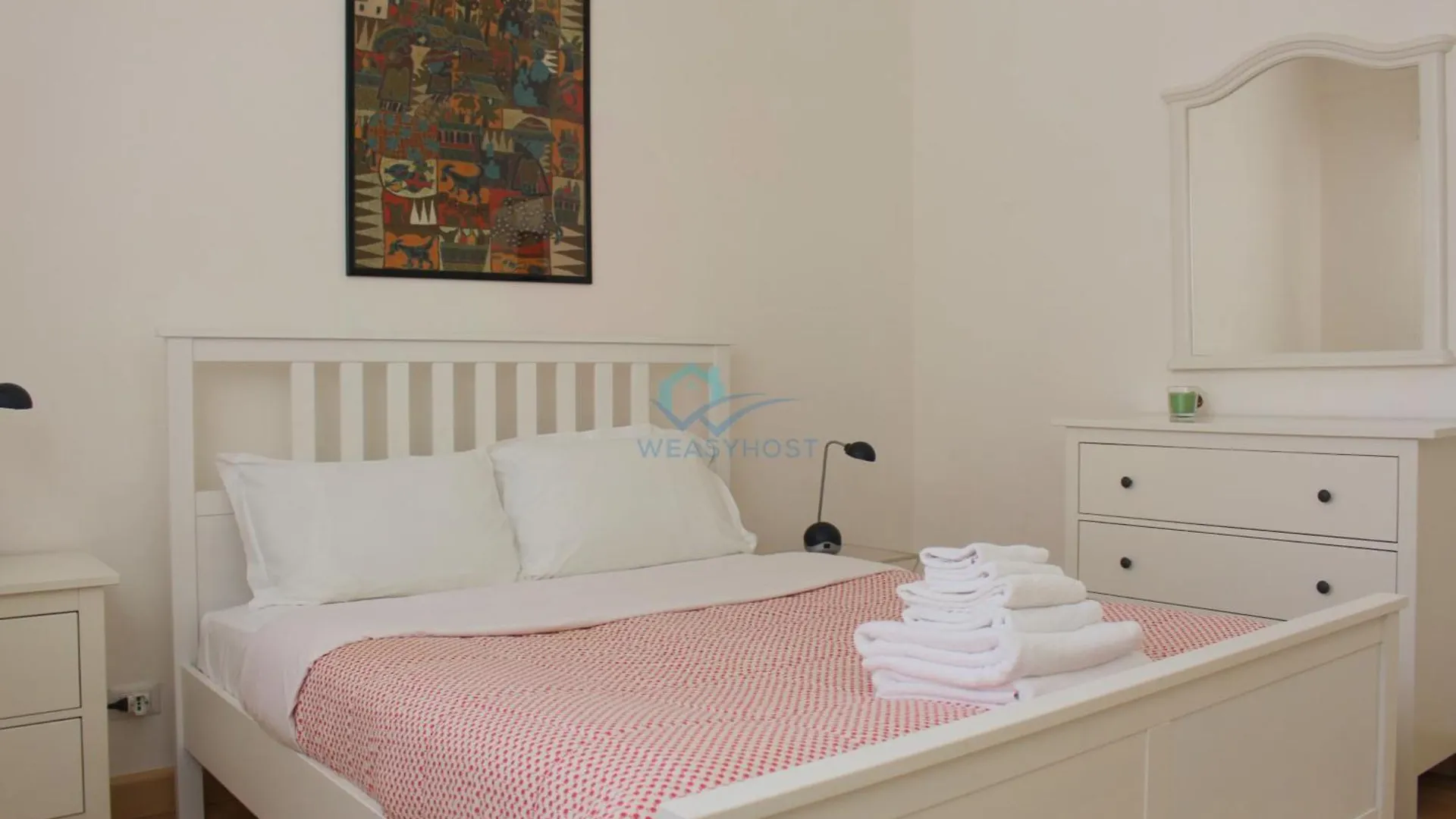 Modern Comfy Apartment With Terrace Near San Paolo contacts